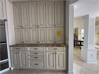 SET KITCHEN CABINETS - 34 ASSORTED SIZE DOORS / 14