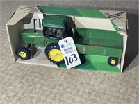 Ertl John Deere Farm Set