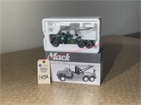 First Gear Mack 1960 B-61 Tow