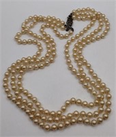 3strand pearl necklace 16 in