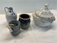 4 POTTERY PIECES