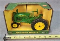 1/16 John Deere A Tractor