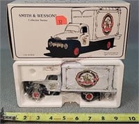 1951 1/34 Smith & Wesson Ford Van
