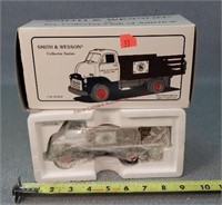1952 1/34 Smith & Wesson Ford Truck