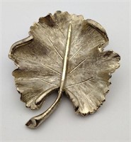 BSK gold tone textured leaf brooch