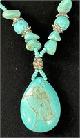 PRETTY BEADED TURQUOISE PENDENT NECKLACE