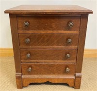DESIRABLE 1910 OAK FOUR DRAWER CHEST - END TABLE