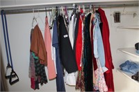 LOT OF WOMENS VINTAGE CLOTHING