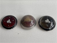 3 x Holden Horn Buttons incl. Black and Red