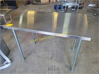 30"x48" Stainless Steel Table