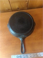 Erie stamped cast iron skillet