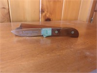 Queen raw hide knife with sheath
