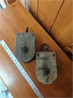 2wooden pulley's wood wheels