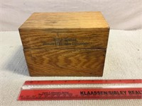 Vintage Gold Medal wooden recipe box