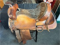 Well Made Pullman Leather Saddle