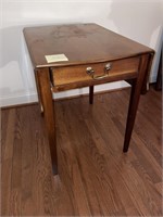 DROP LEAF END TABLE STAND