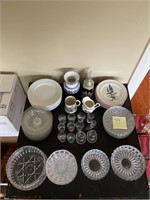 LOT OF CLEAR GLASS & PORCELAIN DISHES