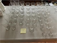 LOT OF CLEAR GLASSES HEISEY?