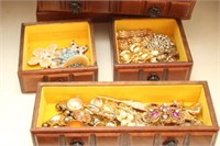 JEWELRY BOX WITH CONTENTS