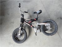 CHILD'S BIKE W/SUSPENSION