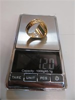 12 grams 10K Gold Class Ring Size 11