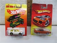 Hot Wheels Packin’ Pacer (2011) & 70 Plymouth