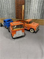 BUDDY L KENNELS TRUCK, STRUCTO TOYS TRUCK,