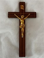 Crucifix wall hanging