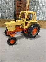 ERTL 1:16 CASE AGRI KING 1170 TRACTOR, PAINT VERY