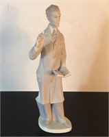 LLADRO FIGURINE