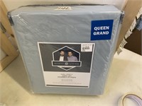 scott living blue queen sheet set
