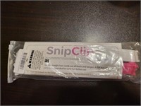 Snip clip hair cutting tool