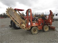 301-DITCH WITCH 3500 A22 LOADER 1788 HRS