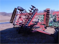 Case IH 496 Disk - 22 1/2' w/ Spring Tooth Harrow