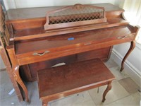 Balwin piano & bench