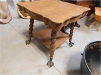 vintage Oak Ball/claw table