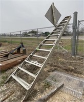 LL1 - Aluminum Ladder