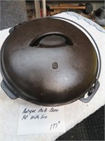 Antique No.8 Bean Pot w/ Lid