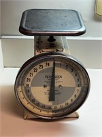 Vintage  Hanson scales