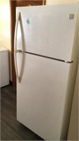 Kenmore Refrigerator 30 x 30 x 66