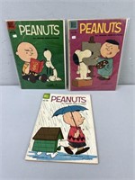 Dell Peanuts Comics