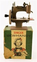 Lot #3156 - Vintage Singer “Sew handy” model