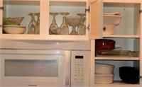 Lot #3652 - Entire contents of ALL kitchen