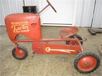 1809-TOY TRACTOR