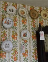 Lot #3312 - (8) child’s vintage plates and bowls