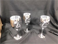 Modern Silver Colored Wine Glasses