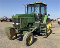 JOHN DEERE 7800 Tractor, Powershift