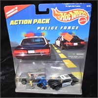 1996 Mattel Hot Wheels Action Pack Police Force Ro
