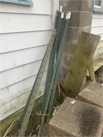 GARDEN FENCE STAKES / GREEN STEEL T POST