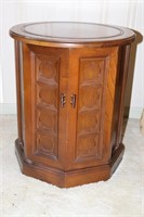 2 Wooden Round End Tables With Octagon Base